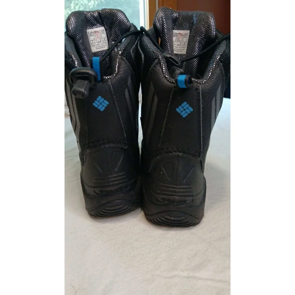 Columbia Big Boys Size 5 Insulated Waterproof Winter Boots Black Blue BY5955-010